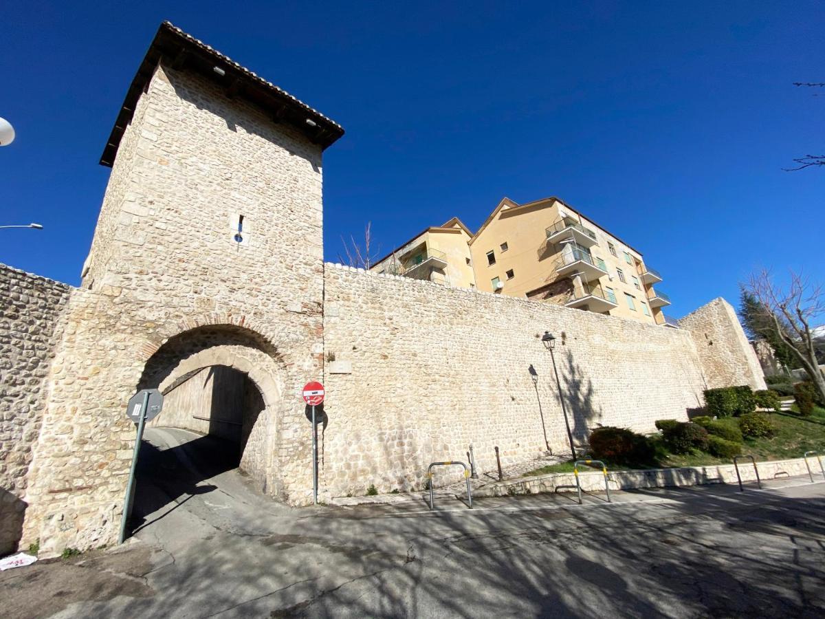 Casa San Bernardino - Private Parking Leilighet LʼAquila Eksteriør bilde